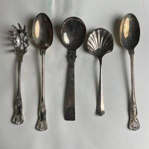 Lot‎ of 5 Vintage Silver Plated Spoons Silverware Kitchen